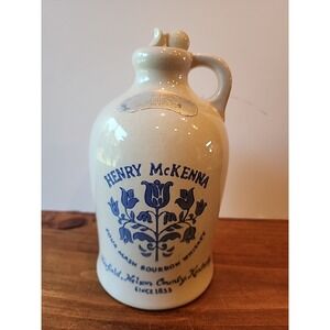 Vintage Henry McKenna Sour‎ Mash Bourbon Whiskey Quart 1/2 Gallon Decor Collect
